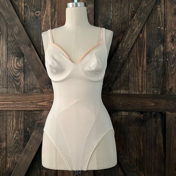 Vintage Olga Teddy Shaper Bodysuit Underwire 34C 43033 Ivory White Nylon - Picture 1 of 8